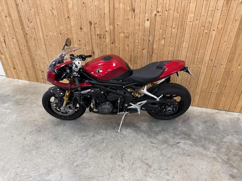 SPEED TRIPLE 1200 RR