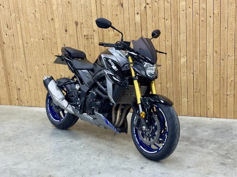 GSXS 750