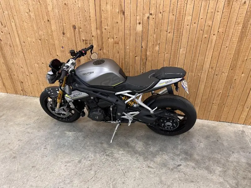 SPEED TRIPLE 1200 RS