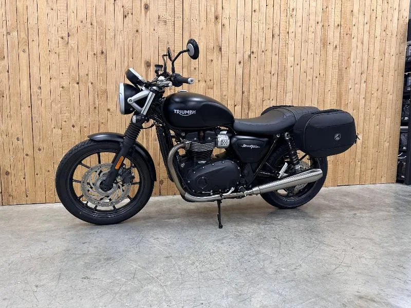 STREET TWIN  900