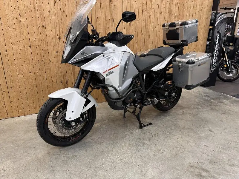 1290 SUPER ADVENTURE