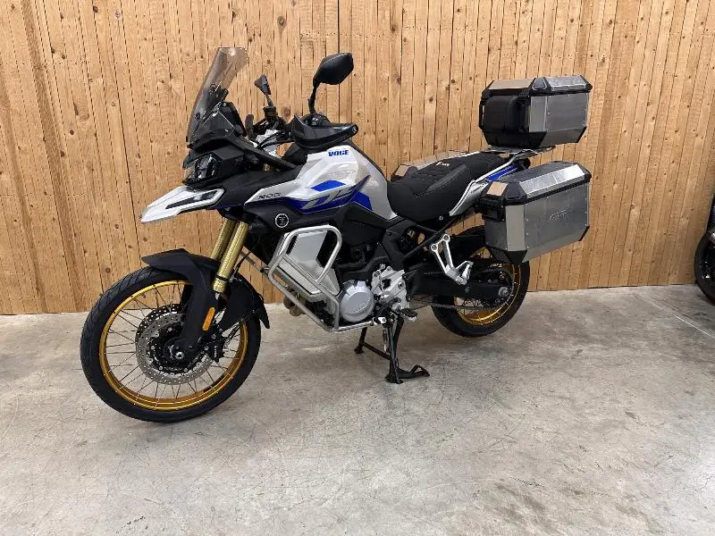 DS900X