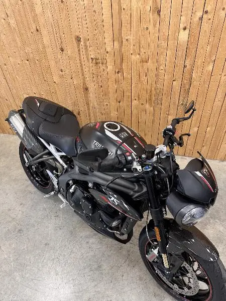 SPEED TRIPLE 1050 RS