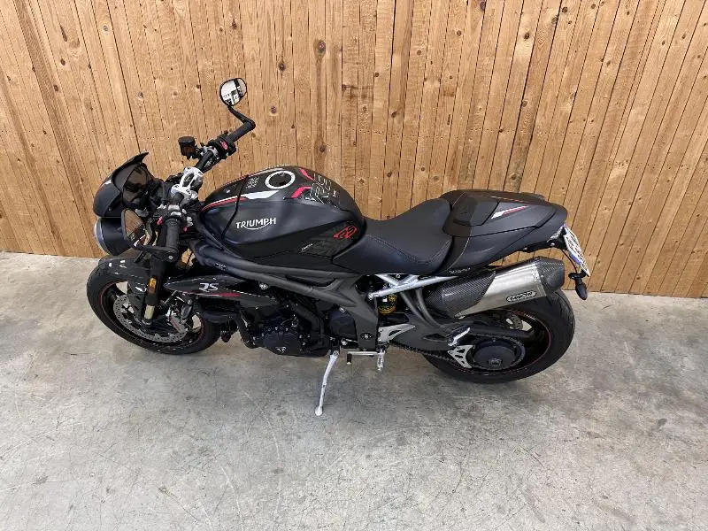 SPEED TRIPLE 1050 RS