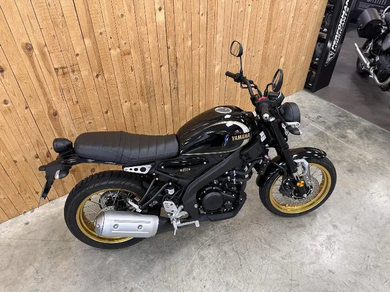 XSR 125 Legacy