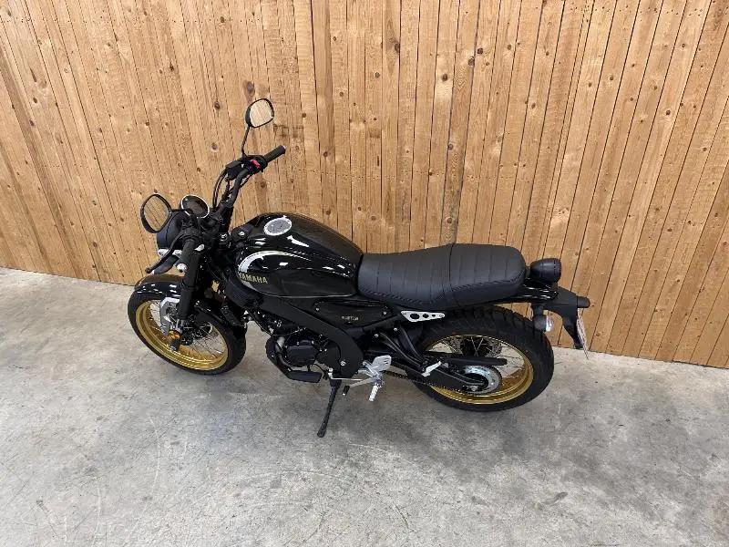 XSR 125 Legacy