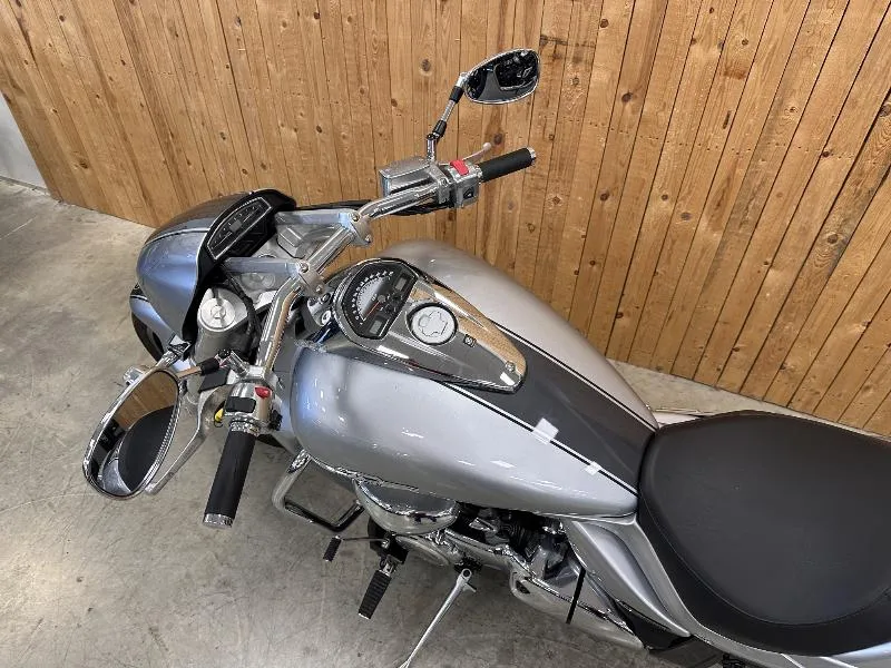 VZR 1800 INTRUDER