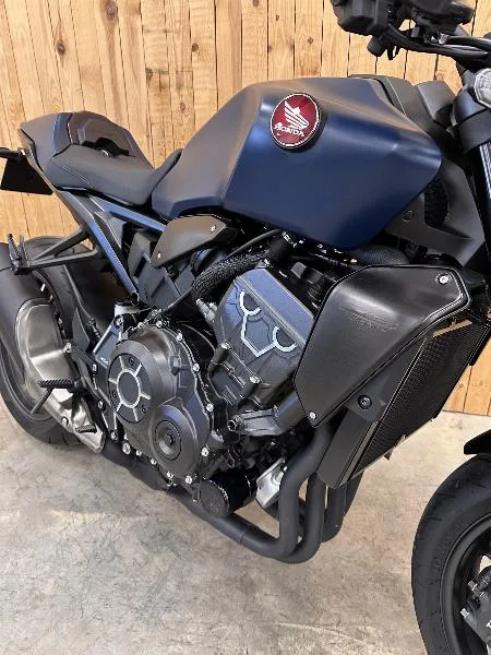 CB 1000 R
