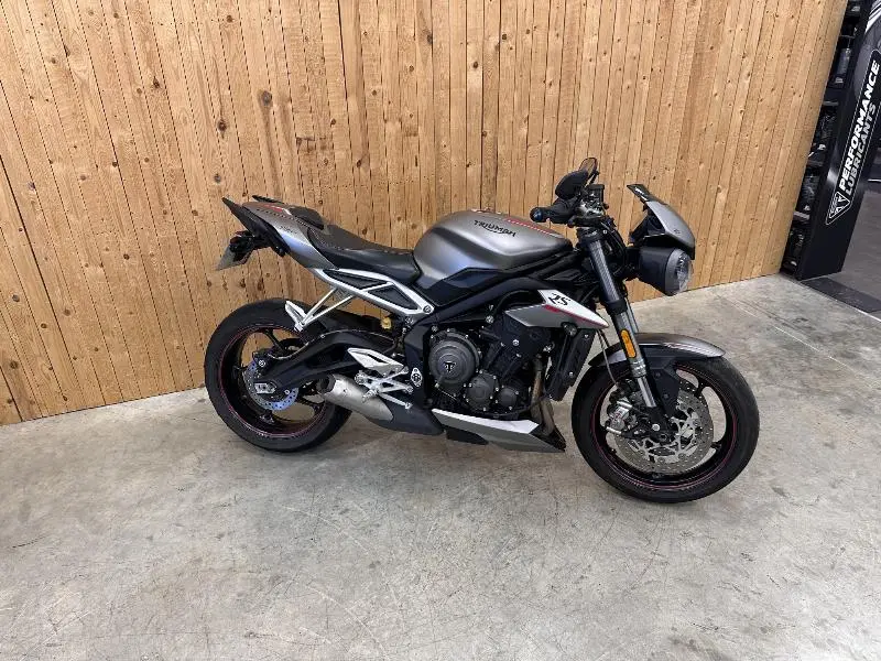 STREET TRIPLE 765 RS