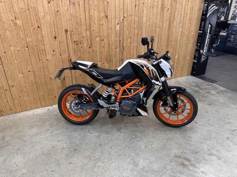 390 DUKE