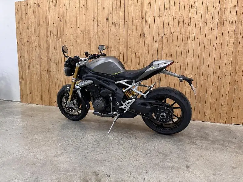 SPEED TRIPLE 1200 RS