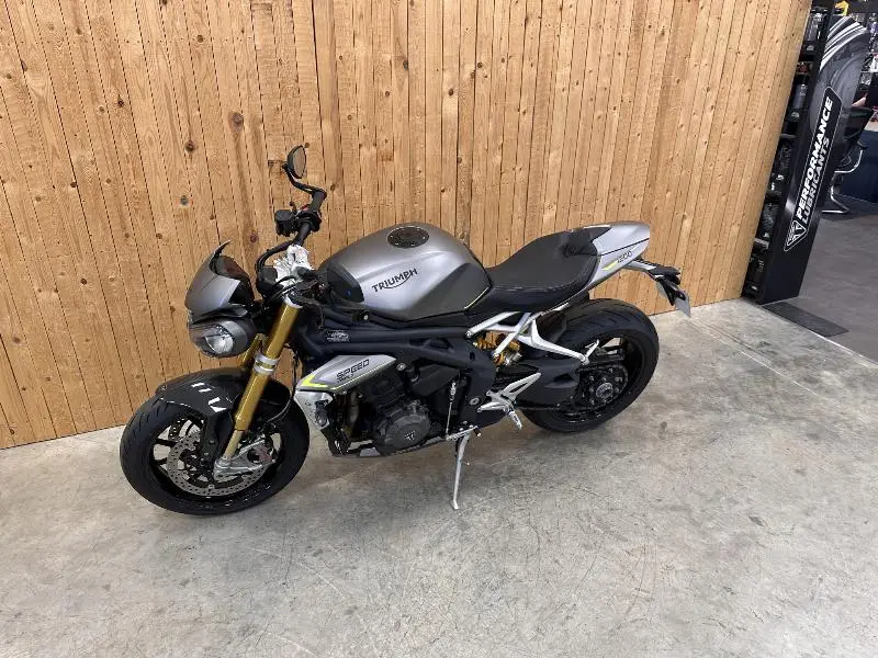 SPEED TRIPLE 1200 RS