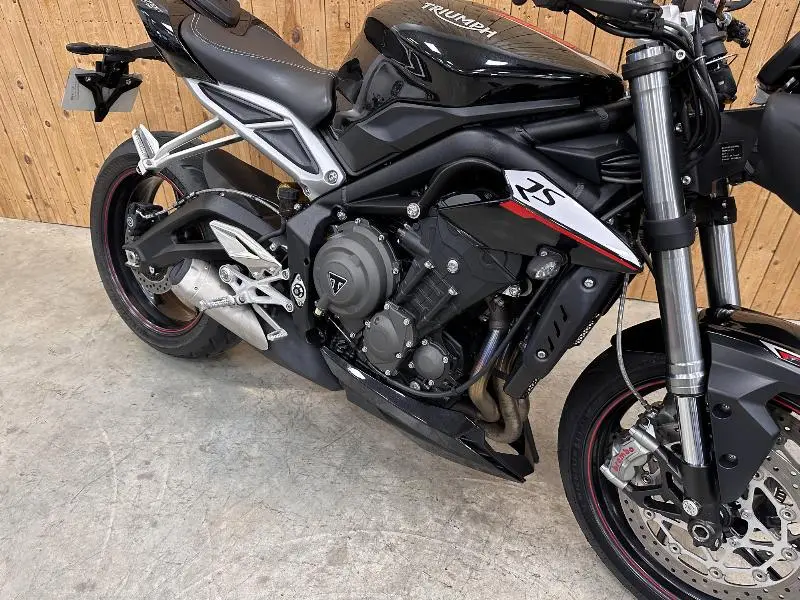 STREET TRIPLE 765 RS