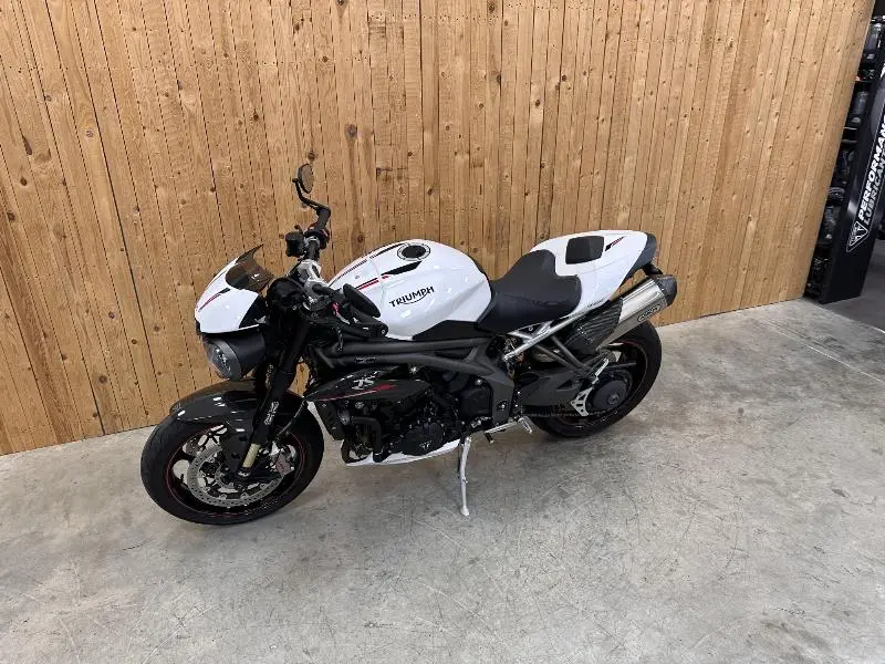 SPEED TRIPLE 1050 RS