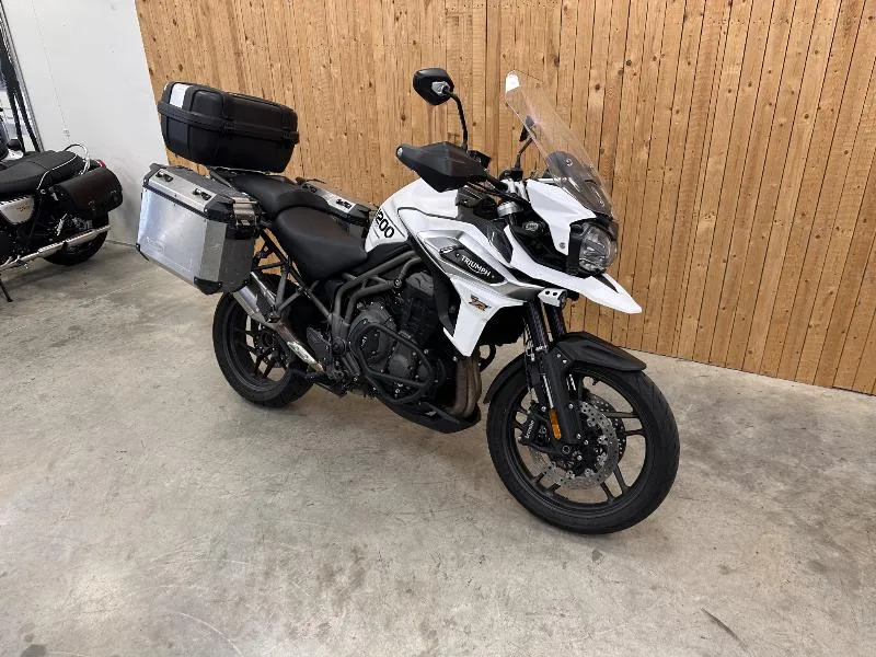 TIGER 1200 EXPLORER XRT