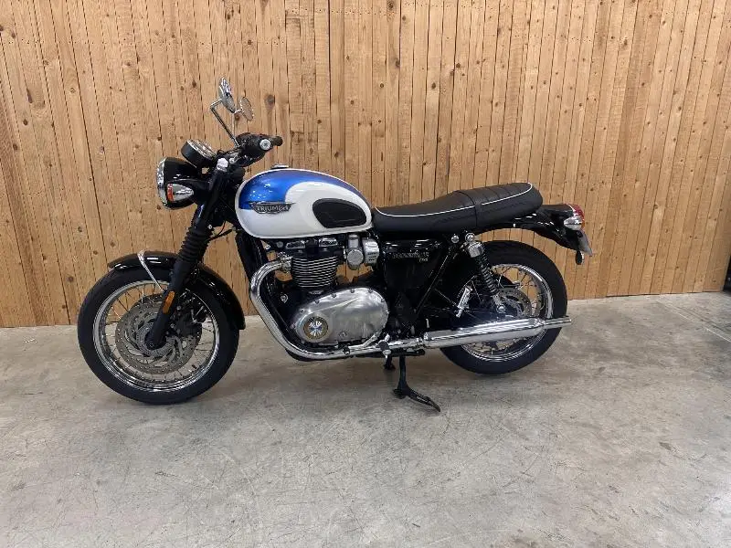 BONNEVILLE T120