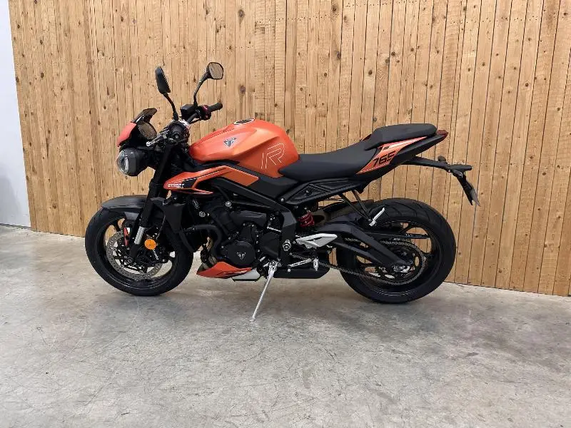 STREET TRIPLE 765 R A2