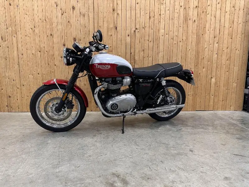 Bonneville T100