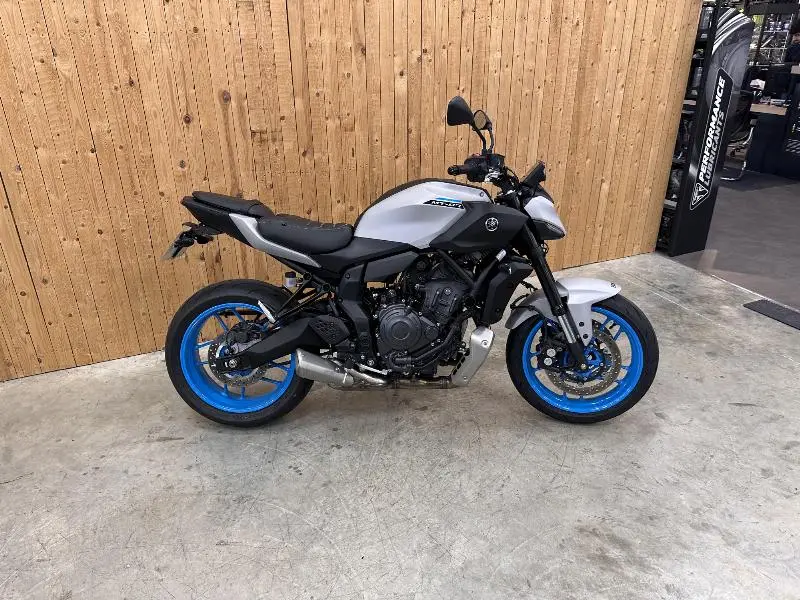MT07
