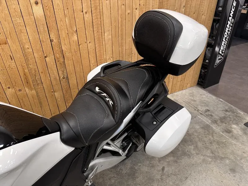 VFR 1200 F