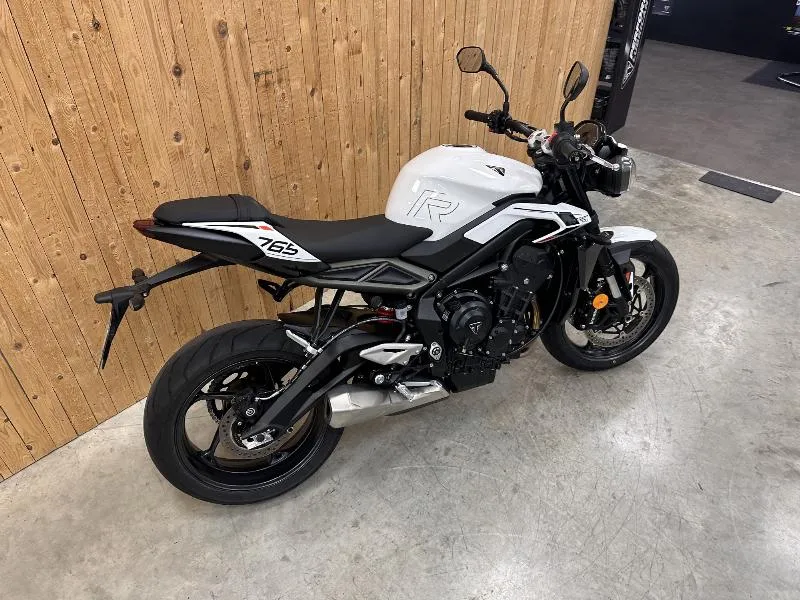 STREET TRIPLE 765 R A2