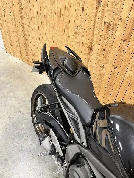 STREET TRIPLE 765 RS