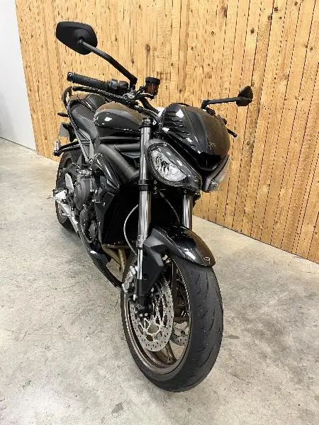 STREET TRIPLE 765 RS
