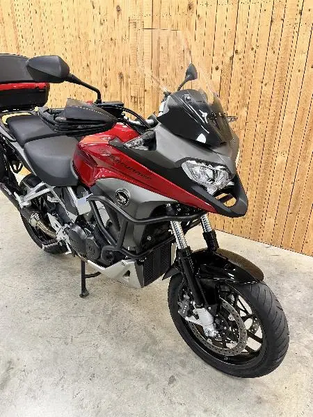 VFR 800 X