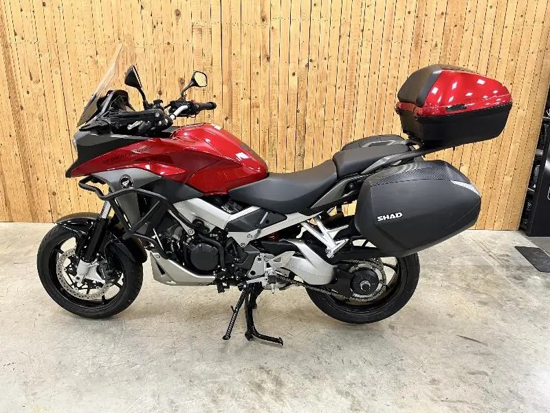 VFR 800 X
