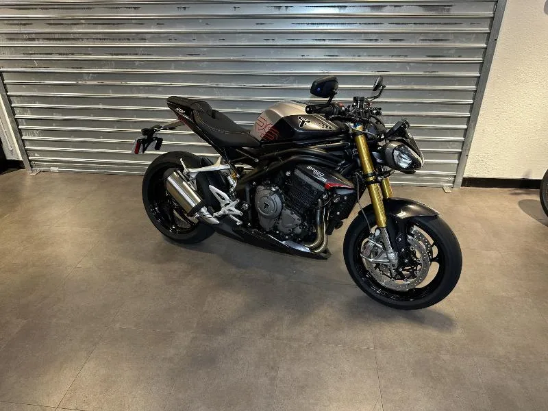 SPEED TRIPLE 1200 RS