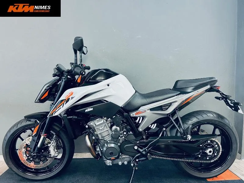 790 DUKE ABS
