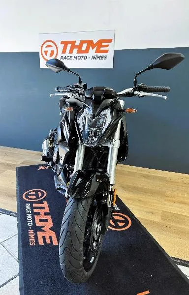 R 500