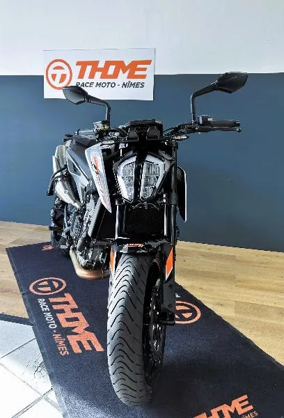 790 DUKE ABS