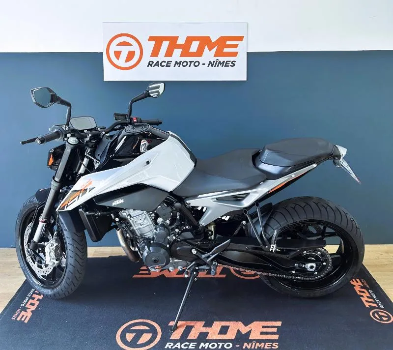 790 DUKE ABS