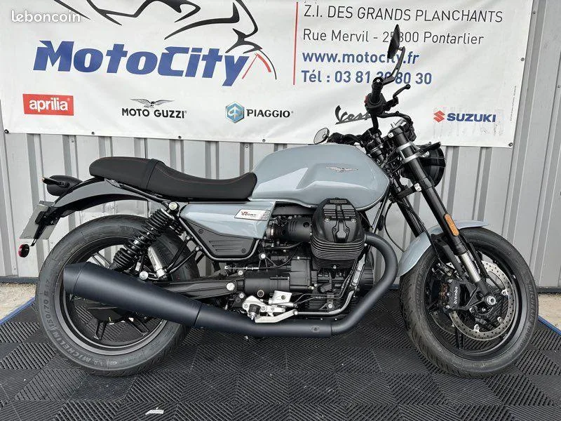 V7 SPORT 850