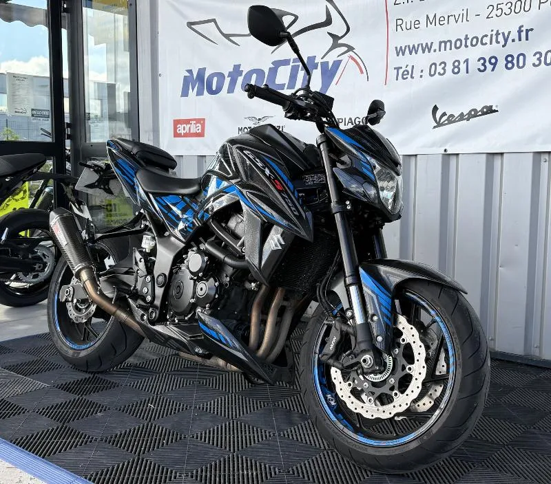 GSXS 750