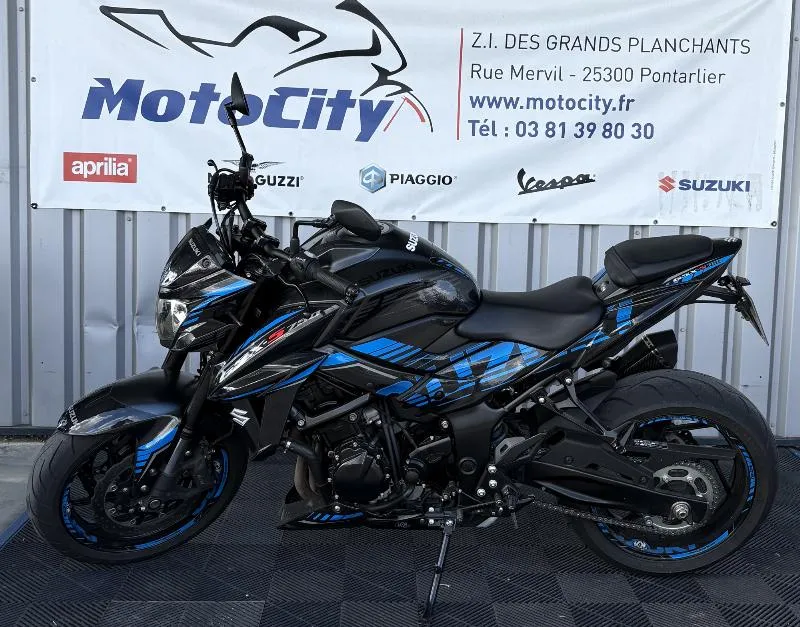 GSXS 750