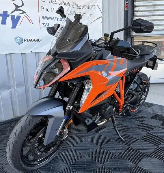 1290 SUPER DUKE GT