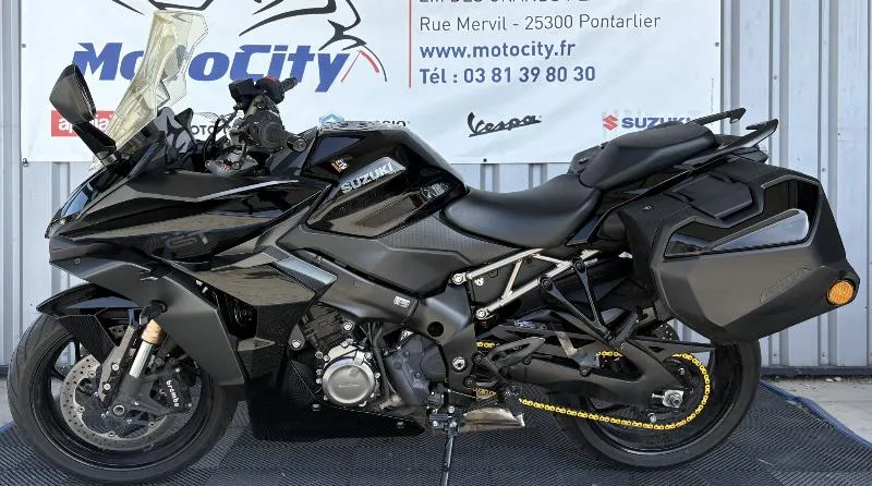 GSXS 1000 GT
