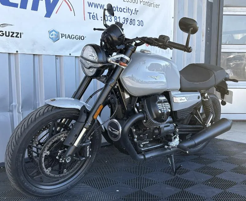 V7 SPORT 850