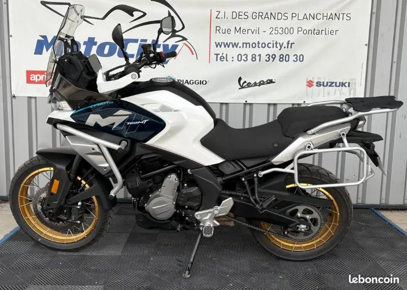 MT 700