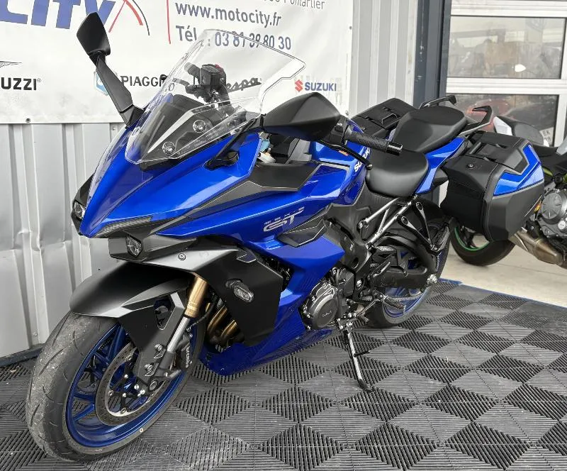 GSXS 1000 GT