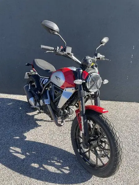 SCRAMBLER ICON