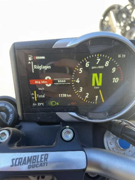 SCRAMBLER ICON