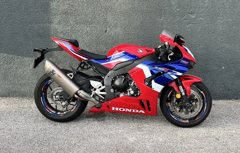 CBR 1000 RR FIREBLADE