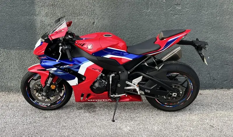 CBR 1000 RR FIREBLADE