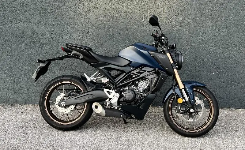 CB 125 R
