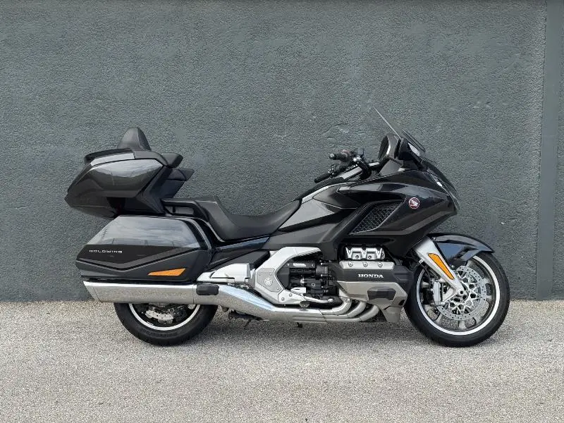 GL 1800 GOLDWING DCT