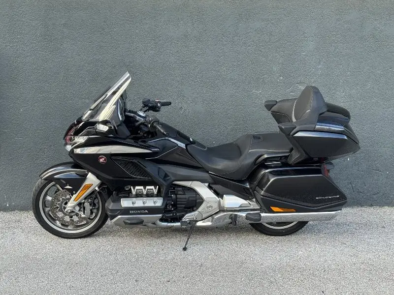 GL 1800 GOLDWING DCT