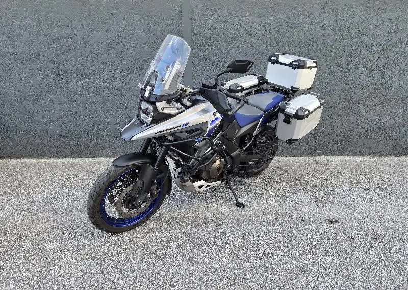 DL VSTROM 1050XT